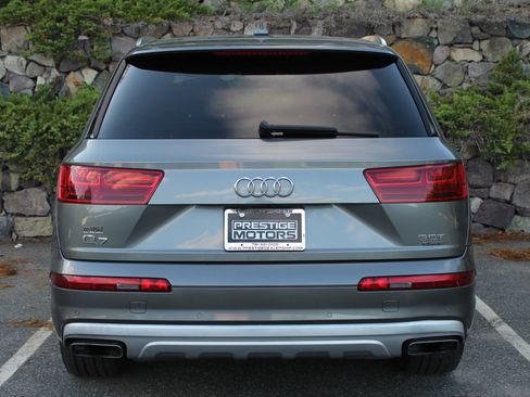 Used 2017 Audi Q7 3.0T Premium Plus w/ Premium Plus Package AWD/4WD image 8