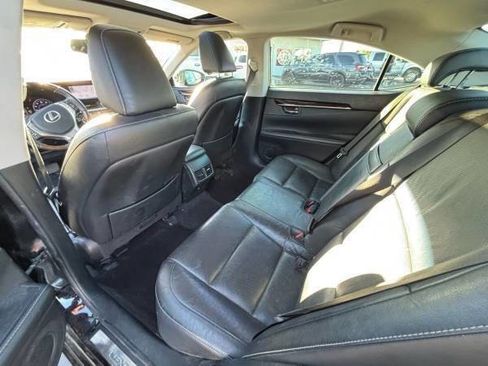 Used 2013 Lexus ES 350 Base 4dr Sedan w/ Luxury Pkg image 14