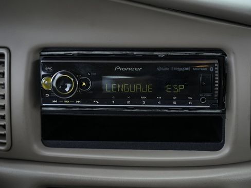 Used 1998 Buick Century Custom image 36