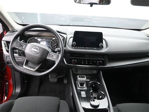 New 2026 Nissan Rogue S image 10