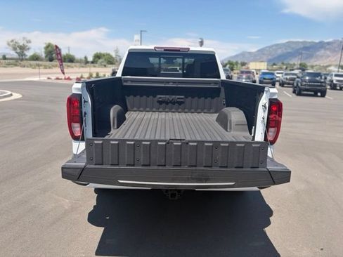 Used 2023 GMC Sierra 1500 Elevation w/ Elevation Premium Package AWD/4WD image 15