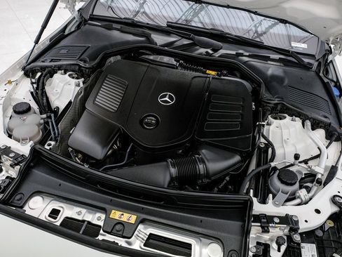 Used 2022 Mercedes-Benz C 300 Sedan image 41