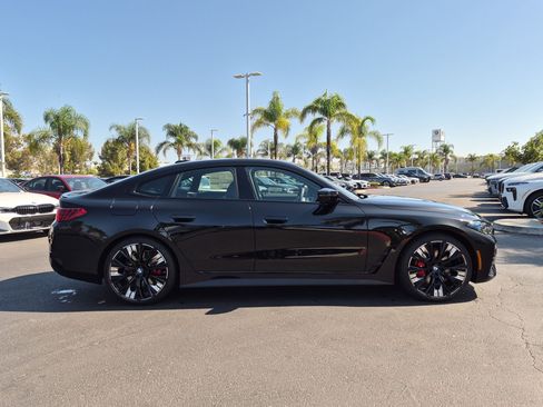 New 2026 BMW M440i w/ Premium Package RWD image 11