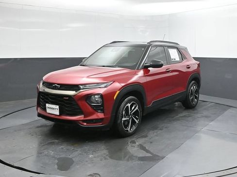 Used 2021 Chevrolet TrailBlazer RS w/ Sun and Liftgate Package AWD/4WD image 1