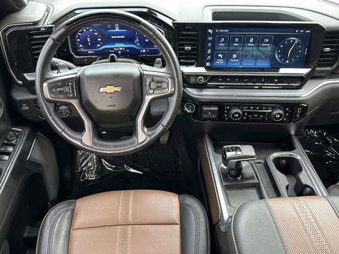 Used 2024 Chevrolet Silverado 1500 High Country AWD/4WD image 13