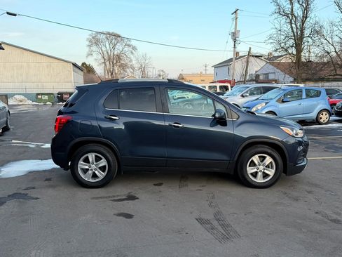Used 2018 Chevrolet Trax LT w/ Driver Confidence Package image 12