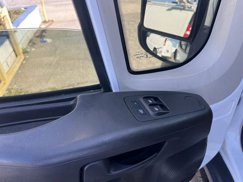 Used 2019 RAM ProMaster 2500 image 12