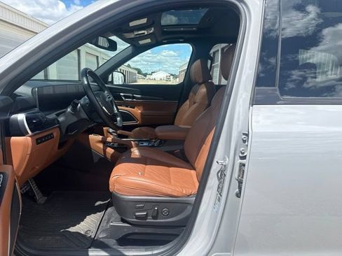 Used 2023 Kia Telluride SX X-Line AWD/4WD image 6