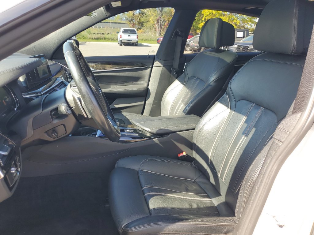 Used 2018 BMW 640i Gran Turismo xDrive AWD/4WD image 12