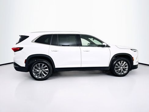Used 2025 Buick Enclave Preferred image 10