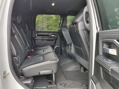 Used 2022 RAM 3500 Laramie image 12