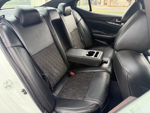 Used 2023 Nissan Maxima SR w/ Sport Mat Group image 27
