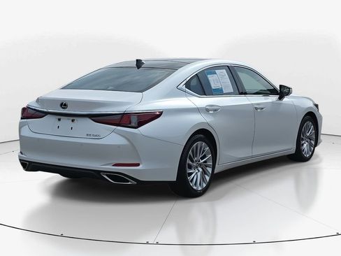 Used 2021 Lexus ES 350 Ultra Luxury w/ Accessory Package 2 image 5