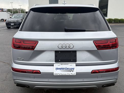 Used 2019 Audi Q7 3.0T Premium w/ Convenience Package AWD/4WD image 9