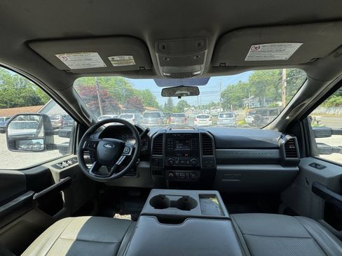 Used 2019 Ford F250 XL w/ Power Equipment Group AWD/4WD image 25