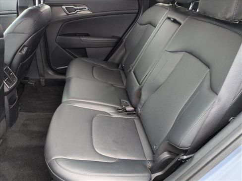 Used 2023 Kia Sportage EX image 19