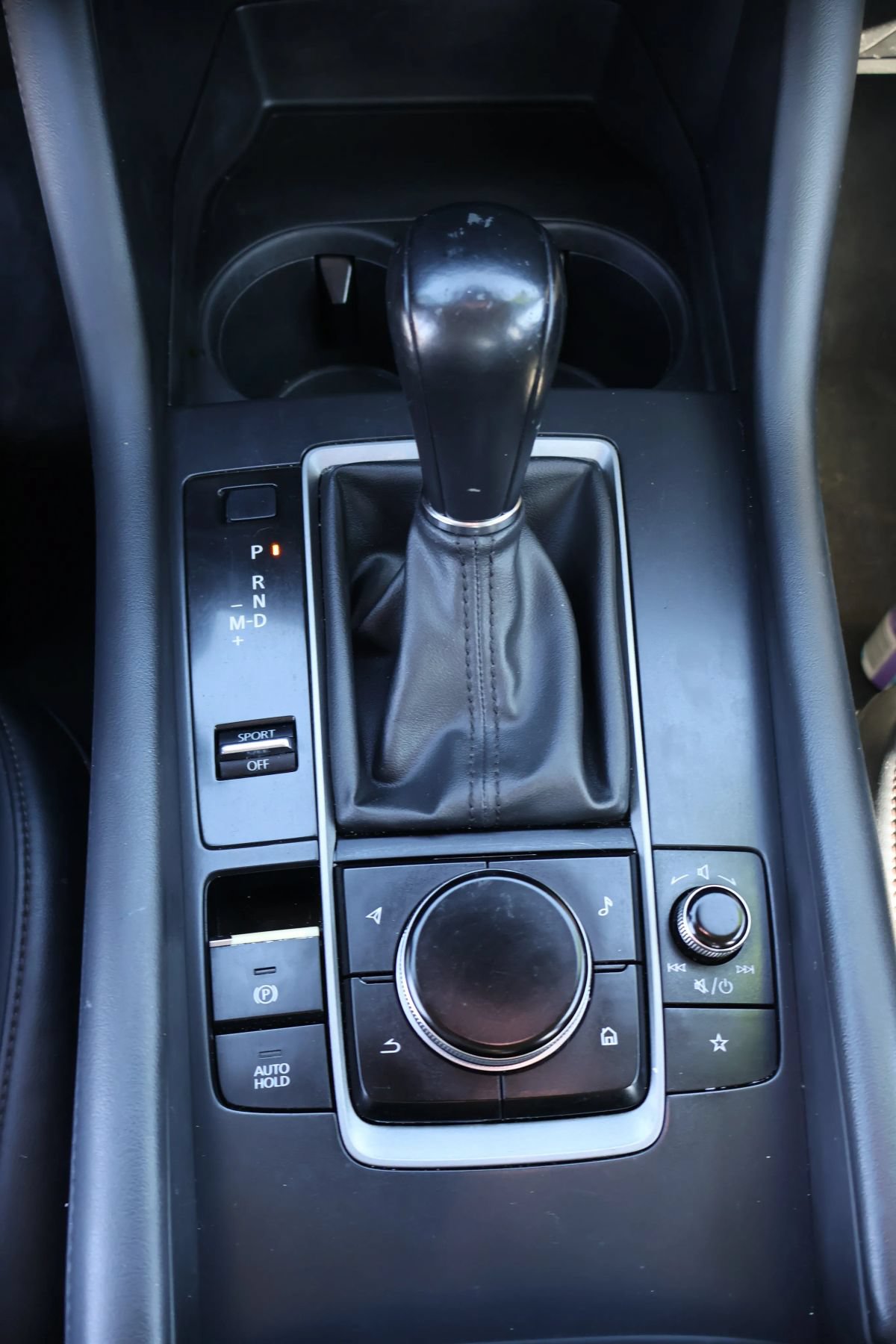 Used 2021 MAZDA MAZDA3 s FWD image 21