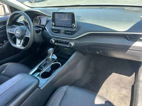 Used 2021 Nissan Altima 2.5 SV FWD image 32