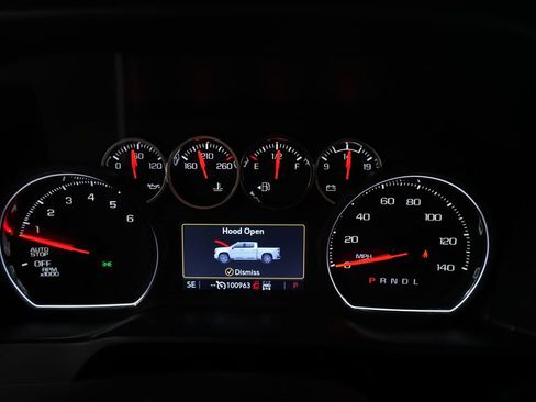Used 2021 Chevrolet Silverado 1500 LT w/ Max Trailering Package AWD/4WD image 2
