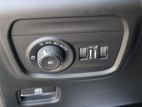 New 2026 Jeep Grand Cherokee L Limited AWD/4WD image 32