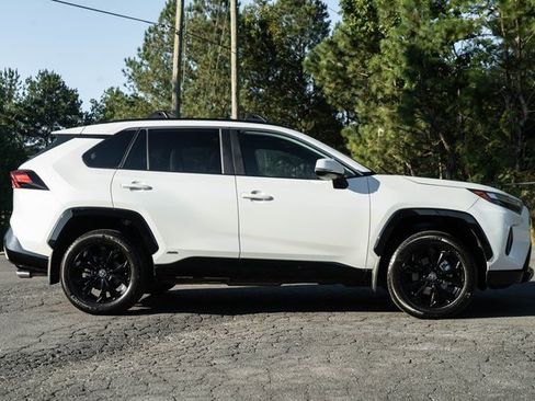 Used 2024 Toyota RAV4 SE image 21