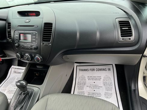 Used 2015 Kia Forte LX FWD image 30