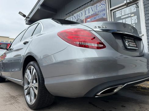 Used 2015 Mercedes-Benz C 300 4MATIC Sedan image 5