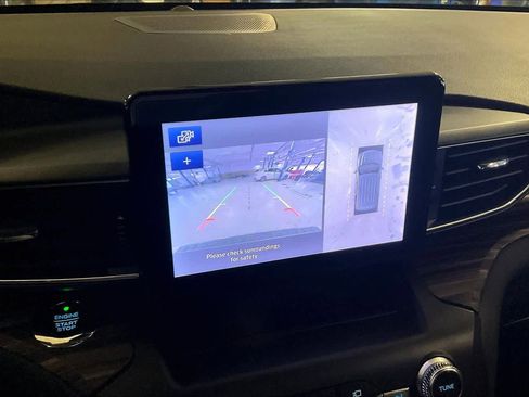 Used 2020 Ford Explorer Limited RWD image 26