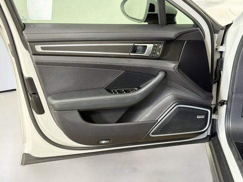 Used 2023 Porsche Panamera Platinum Edition RWD image 21