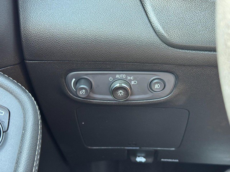 Used 2020 Buick Encore GX Preferred FWD image 18