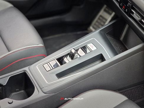 Used 2022 Volkswagen GTI Autobahn image 21