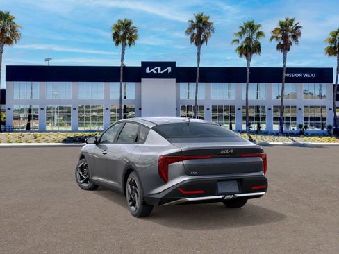 New 2025 Kia K4 EX image 4