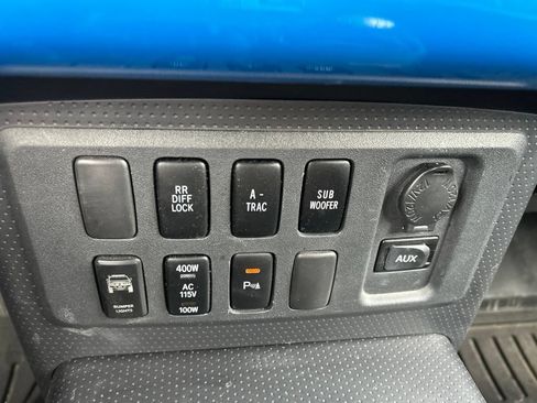 Used 2008 Toyota FJ Cruiser 4WD image 28