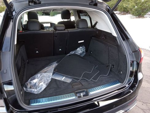 Used 2025 Mercedes-Benz GLE 350 4MATIC image 24