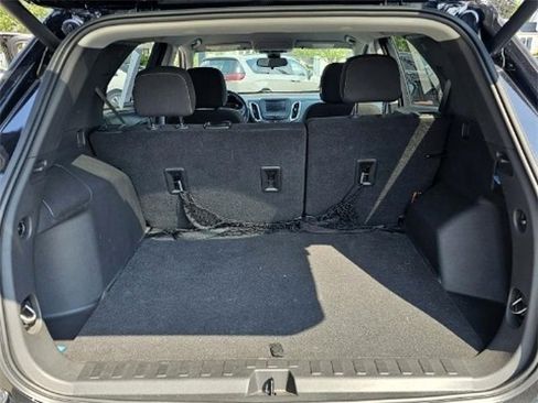 Used 2021 Chevrolet Equinox LT image 13