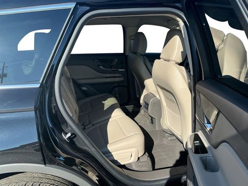 Certified 2024 Lincoln Corsair FWD image 23