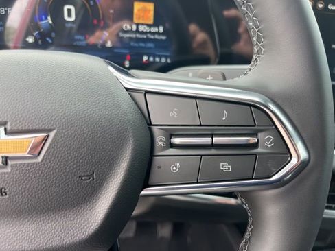 New 2026 Chevrolet Equinox LT FWD image 18