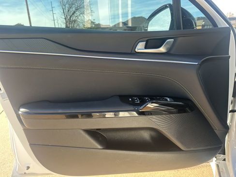 Used 2025 Kia K5 GT image 13