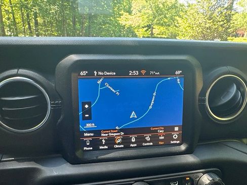 Used 2021 Jeep Wrangler Unlimited Sahara AWD/4WD image 23