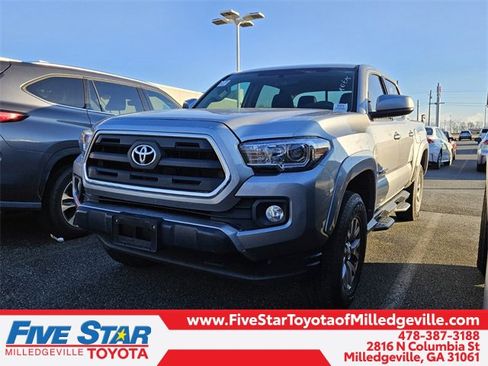 Used 2017 Toyota Tacoma SR5 image 1