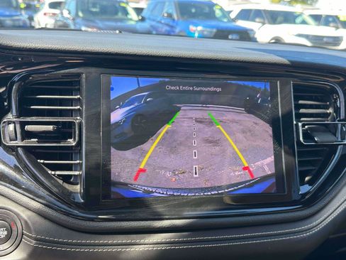 Used 2022 Dodge Durango GT image 28