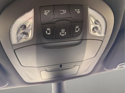 New 2026 Chrysler Pacifica Select image 22