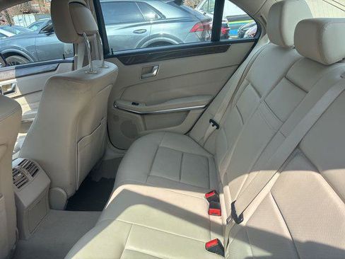 Used 2015 Mercedes-Benz E 350 4MATIC Sedan image 5