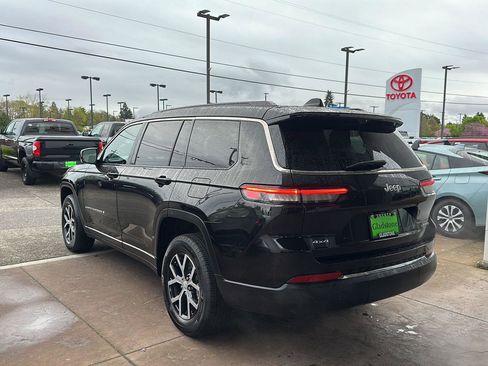 Used 2024 Jeep Grand Cherokee L Limited w/ Luxury Tech Group II AWD/4WD image 6