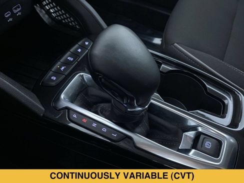 Used 2025 Chevrolet TrailBlazer LT w/ LT Cold Weather Package FWD image 7