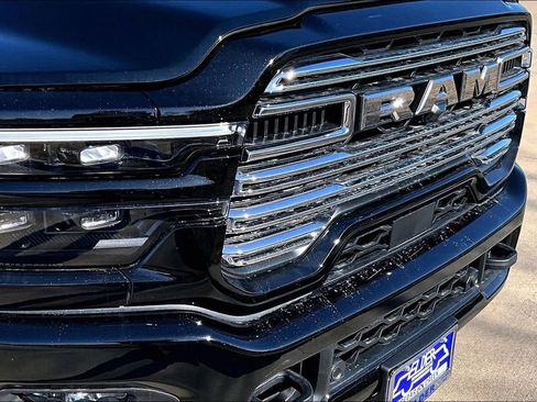 New 2026 RAM 2500 Laramie w/ Sport Appearance Package AWD/4WD image 31