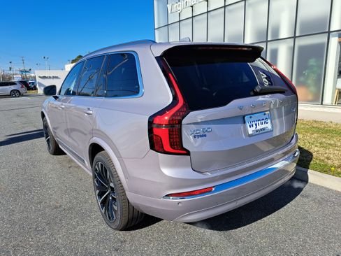New 2026 Volvo XC90 T8 Ultra w/ Protection Package Premier image 4