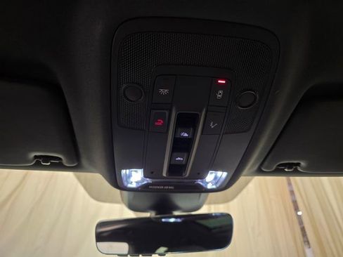 Certified 2025 Audi Q3 2.0T Premium w/ Convenience Package image 28