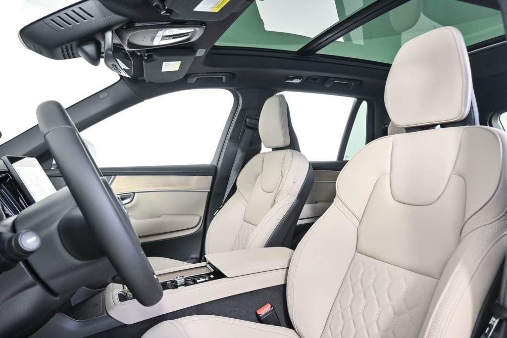 New 2026 Volvo XC90 T8 Core w/ Protection Package AWD/4WD image 5