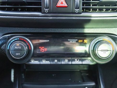 Used 2022 Kia Forte GT-Line w/ GT-Line Premium Package image 24